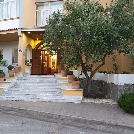 Club Hotel Malaspina ホテル