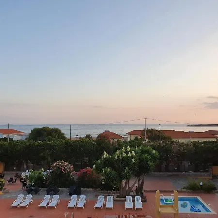 Club Hotel Malaspina 4* ボーザ