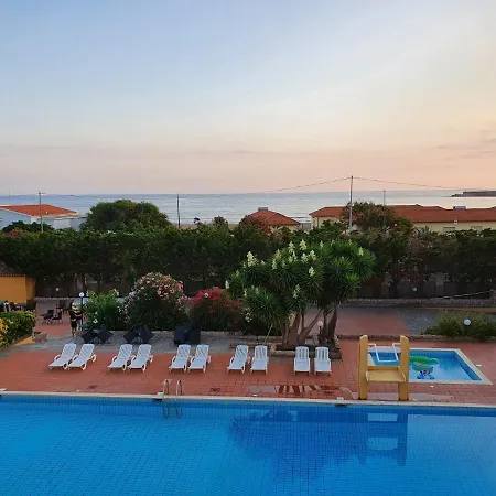 Club Hotel Malaspina ホテル ボーザ
